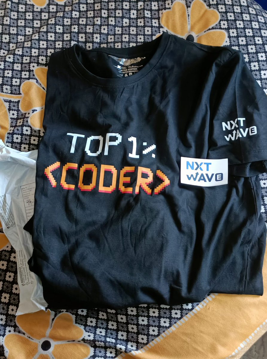 Sravankumar_10's tweet photo. Hello friends....π«
I got a new reward (T-shirt) from NxtWave as part of flyhigh challenge(for being consistency of 16 weeks)..
Thank you @rahulattuluri sir, @sashankreddy07 sir, and @nxtwave_tech team.
#flyhighchallenge #consistency #learning #programming #Practice https://t.co/ACpulvmzb8