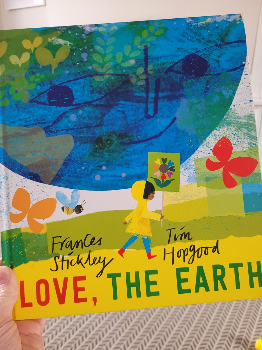 This is the most BEAUTIFUL book. Word-perfect and stunning illustrations. I cannot recommend it highly enough! 😍🌹🐞🐳🦢🕸🦏🦋 @FrancesStickley @TimHopgood @BIGPictureBooks #WorldEarthDay #worldearthday2023
