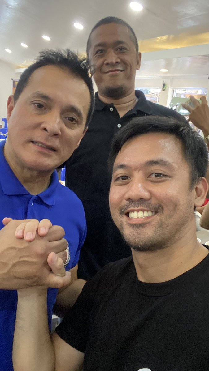 rdeeyey's tweet photo. Na excite din ako kay Brad Mr. Excitement. #TGP #Aribba #MrEcitement #salute https://t.co/XKvIwDIm6D