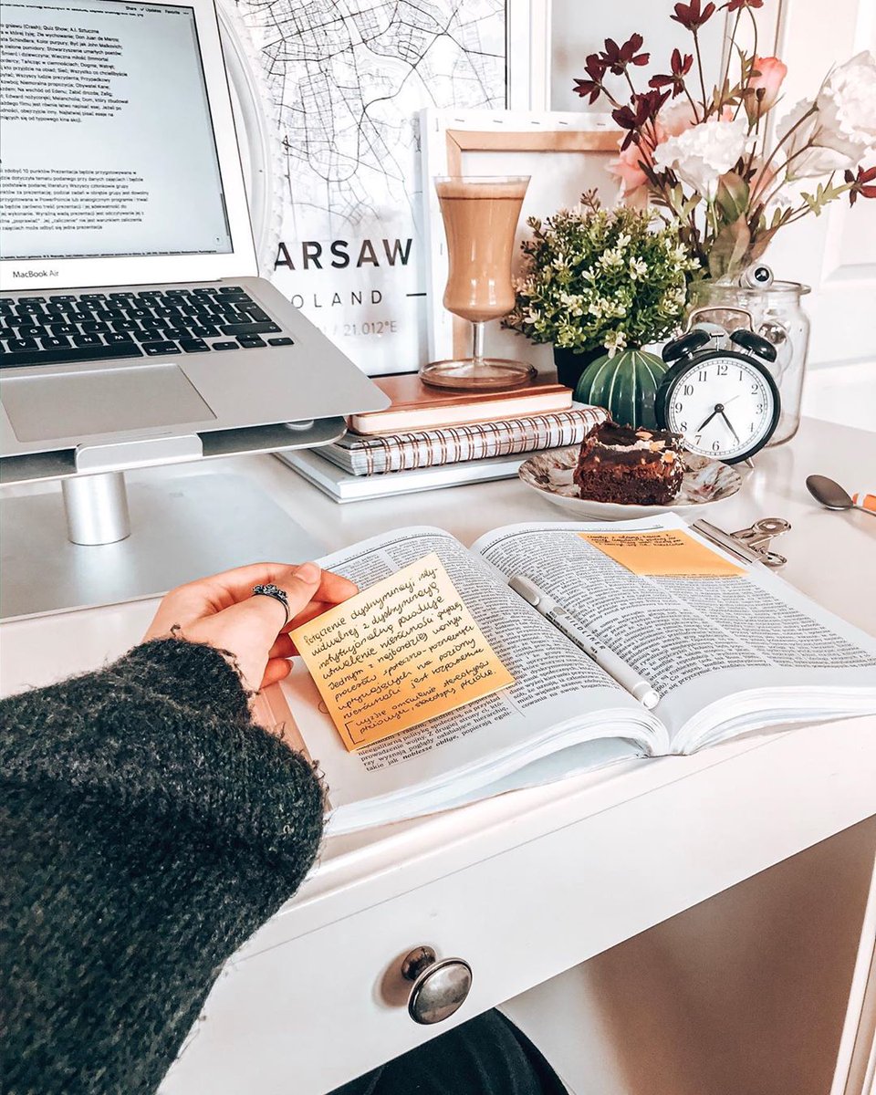LamicallDirect's tweet photo. April 23 is the #WorldBookDay 
Hats off to those who persevere through their busy schedules to indulge in the world of literature.
#lamicall #reading #books #study #laptop https://t.co/Gxw5C9yYiB
