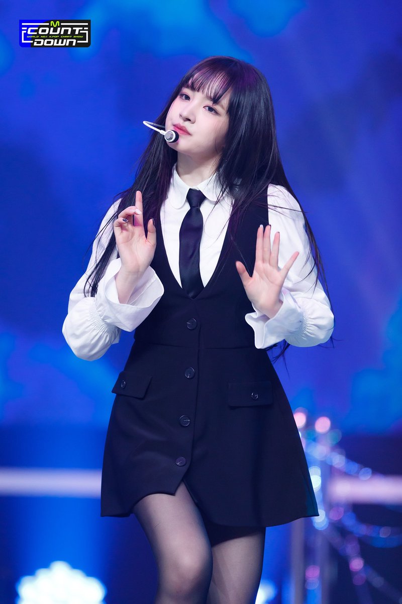 LIZCENTRE's tweet photo. 📷 [PHOTO] — LIZ’s ‘I AM’ Behind Photos on Mcountdown

🔗 https://t.co/CuTlXevOio 

#리즈 #LIZ #아이브 #IVE https://t.co/VEqX4WXiH7