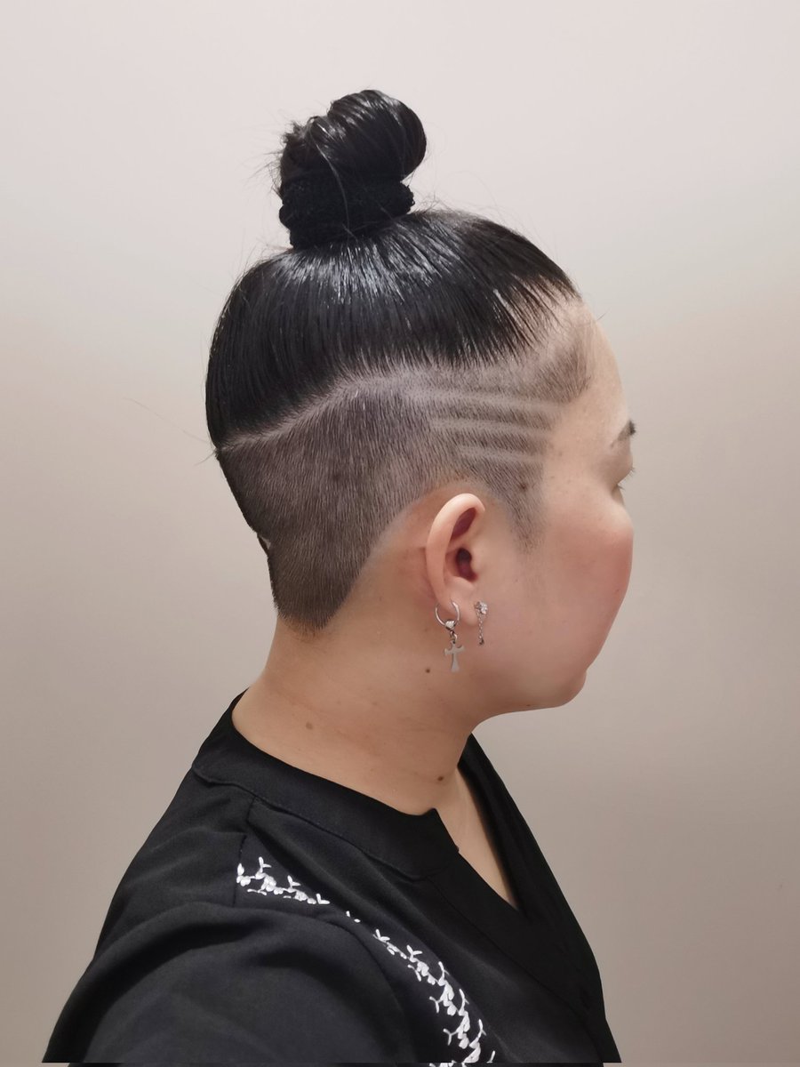beckkaew's tweet photo. Update ✌️ #UnderCut #UnderCutDesign​ #UndercutGirls #UndercutGirl #UnderCutforWomen https://t.co/Y73PafTRGY