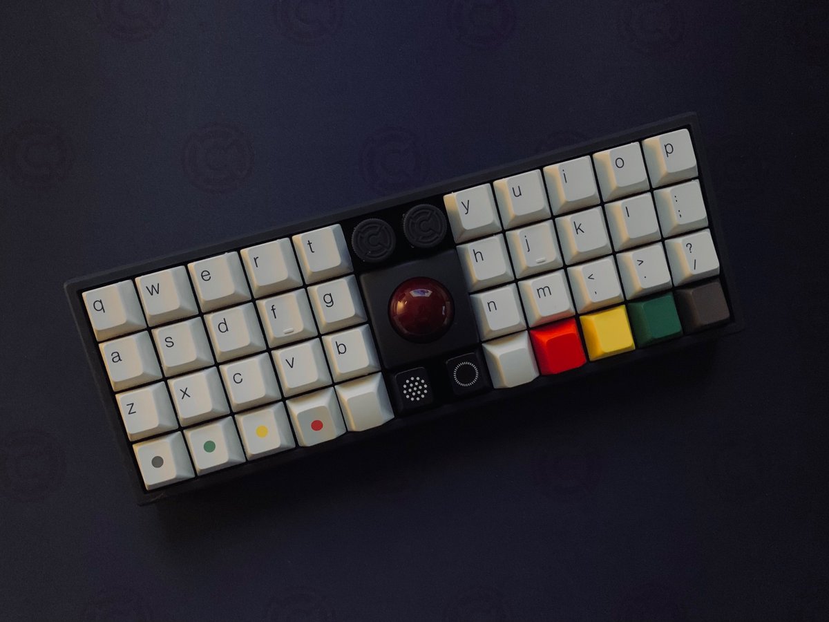 aki27kbd's tweet photo. Keyboard: court40
Switch: Aqua King
Keycap: less but better
#KEEB_PD #KEEB_PD_R145 #自作キーボード #俺キー https://t.co/TeFhDIHDPT