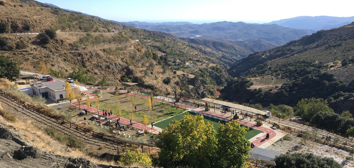 En el Área Recreativa Universal Talama esta la tirolina más larga de #Andalucía, te atreves? 
Una aventura en #familia en #Bayárcal #SierraNevada #Almeria <a href="/be_sport1/">B Natural Sport</a>
 blgs.co/MBiPLj