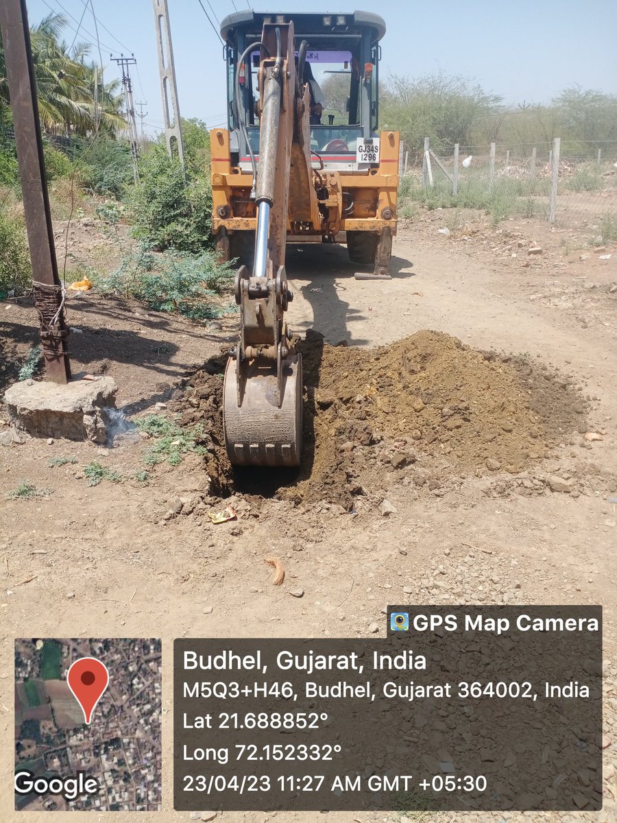 JayeshD84868359's tweet photo. બુધેલ ગામે પાણી ની લાઈનનું કામ શરૂ https://t.co/T1tYHUeNKh