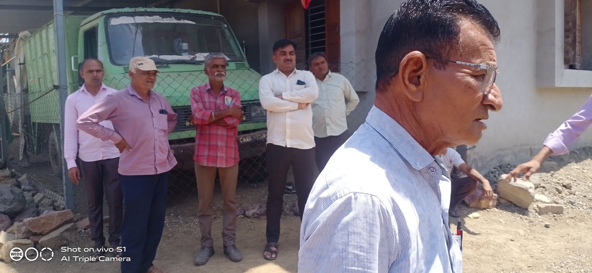 JayeshD84868359's tweet photo. બુધેલ ગામે પાણી ની લાઈનનું કામ શરૂ https://t.co/T1tYHUeNKh