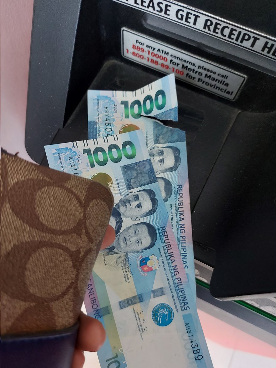 MabsPANutrition's tweet photo. @TalktoBPI How come you dispense bills like this? I was so stressed to see a torn 1000 bill. Not sure what to do next. Di rin helpful ang hotline. https://t.co/hafDzkN5d3