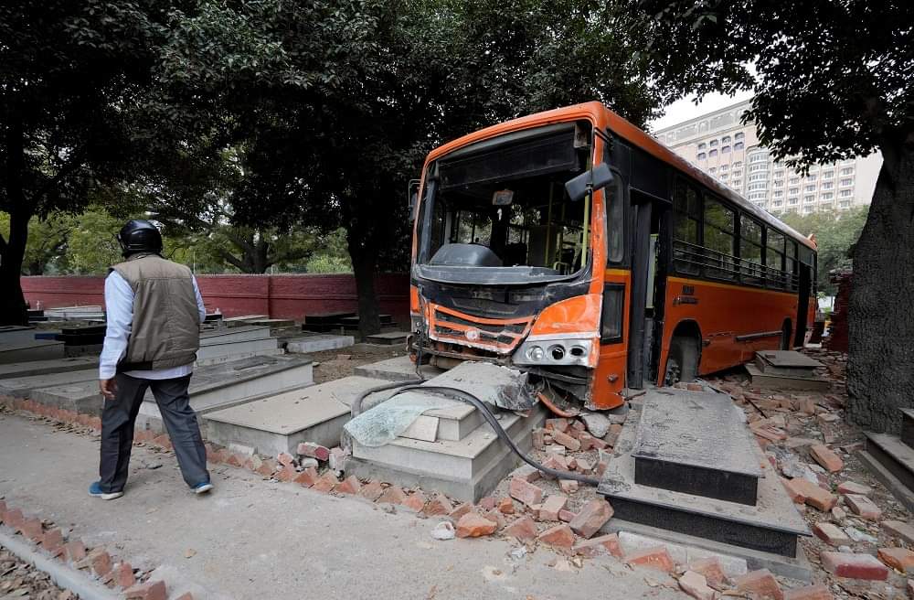 Deepak1538514's tweet photo. @AamAadmiParty Yes sir.. i really like your delhi model concept.. kindly implement this concept in punjab also😁 https://t.co/nmI9IIXWyB