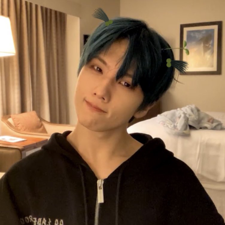 9u_mmy's tweet photo. 해앰~🌱 https://t.co/KQxLipC43N