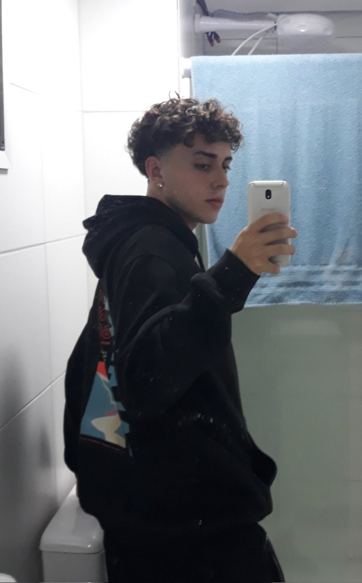 __ericmartins's tweet photo. qq adianta ser bonito e ter UM J1 PRIME vtmnc https://t.co/iUcBYLDPDc