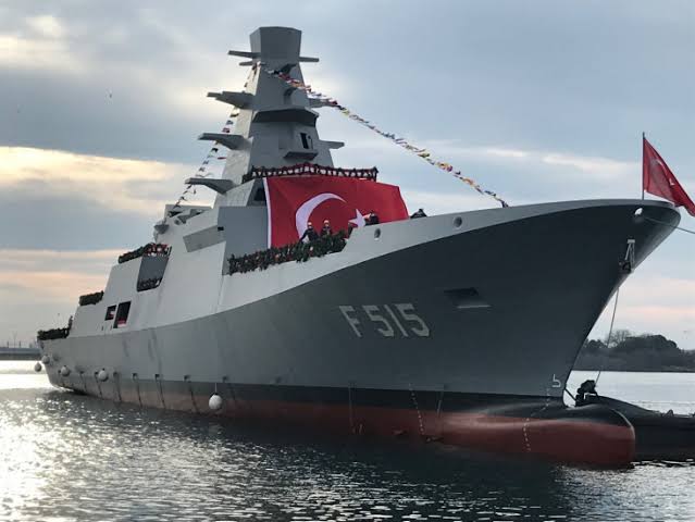 mfatihozer70's tweet photo. Oyumu buna vereceğim.

15. İstif sınıfı fırkateyn. https://t.co/sBYlrrbNYg