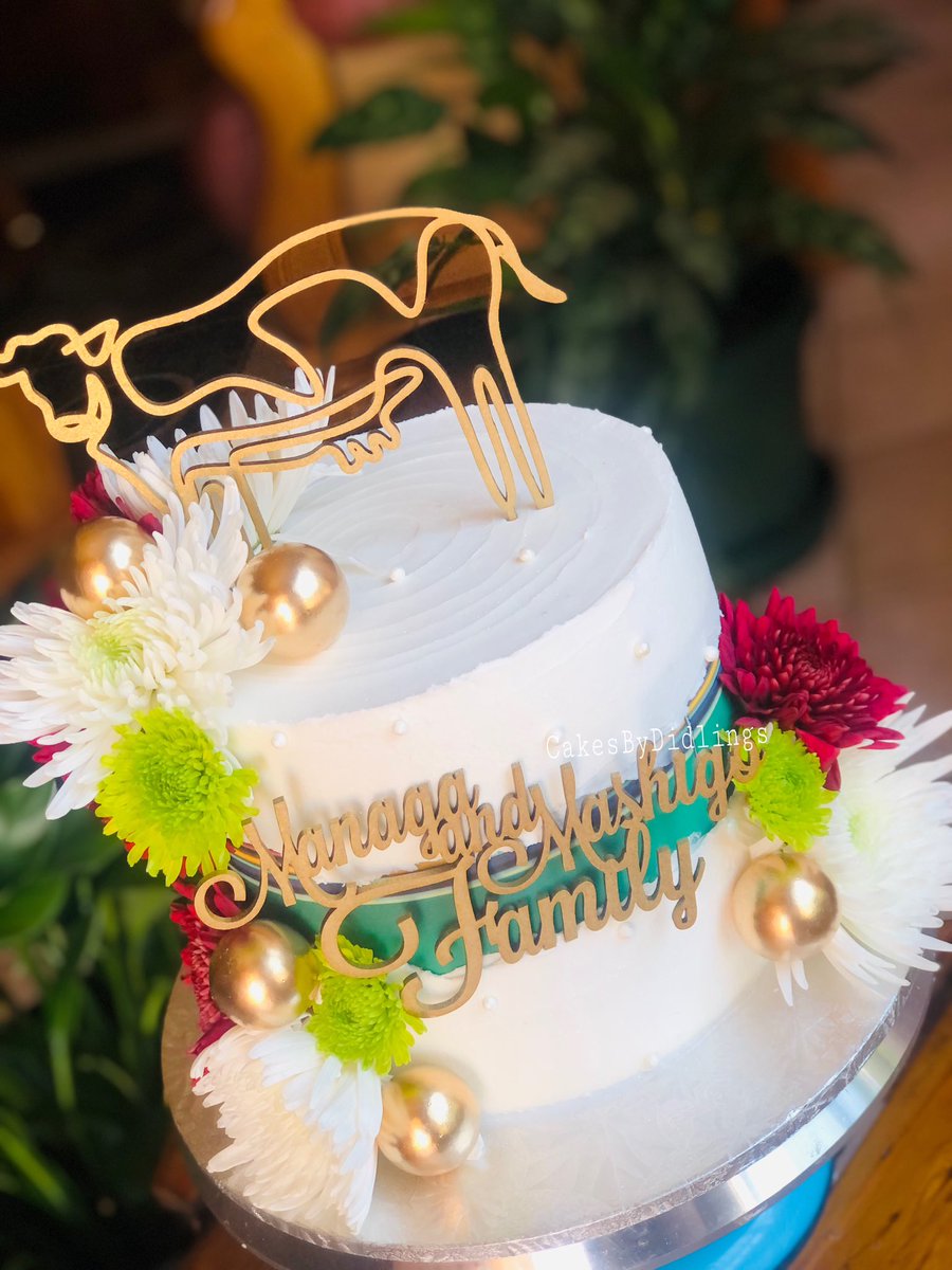 lights_di's tweet image. Di felletsi di Kgomo 🫶🏾❤️

Lobola celebration cake. That cow could just be my favorite thing🤣❤️❤️

#EarthDay #GirlTalkZA #magadi #bakedgoods #celebrationcakes .