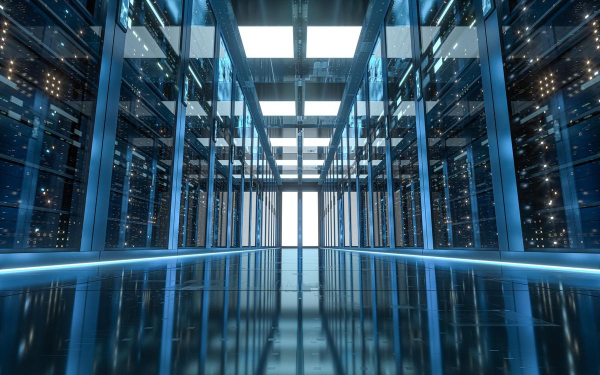 RobertoComm's tweet photo. Make sure your company doesn't become just another #SupplyChain casualty. Learn how technology can play a valuable part in supply chain management: https://t.co/P9cWqh1F7y https://t.co/Td0Gc9nCW3