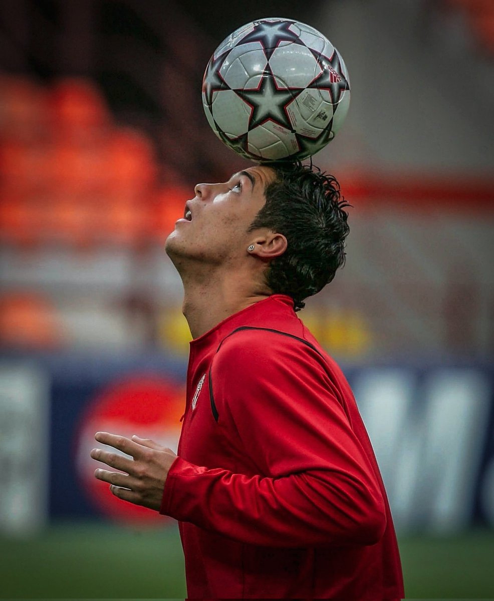 PrincipalOfBall's tweet image. Some Cristiano Ronaldo Videos/comps that will debunk Myths created by a Bunch of Messi fans &amp;amp; Haters

[THREAD]