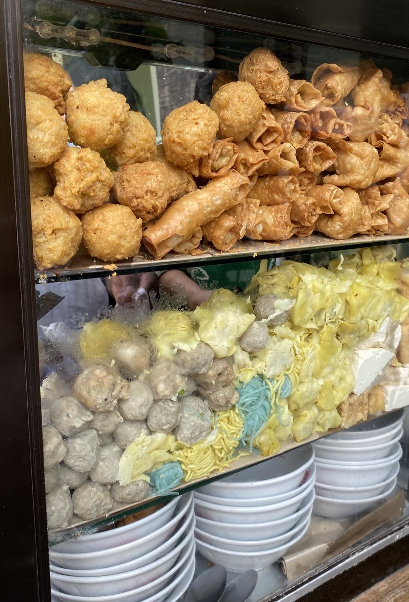 Isinya makanan🍟🍣🍤 tweet media