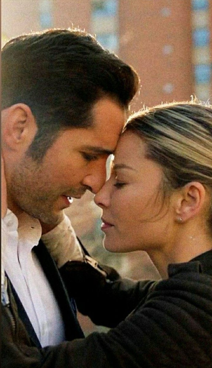 Luciferislove74's tweet photo. You're the only one I wanna fly with...#tomellis #laurengerman #detectivedecker #lucifermorningstar #lucifernetflix https://t.co/2FEfxeEAkp