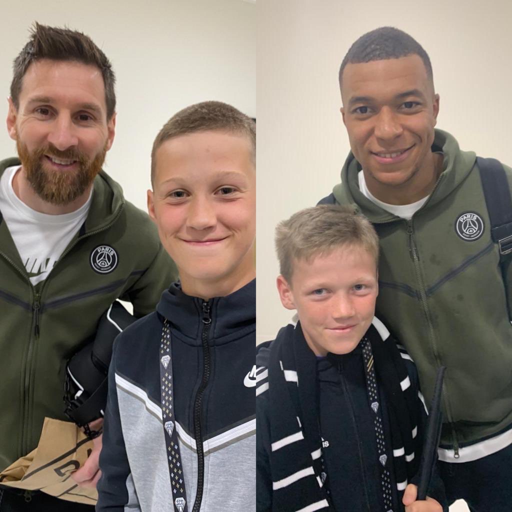 Memories that will last for ever for my boys. It was a joy to watch how helpful Messi and Mbappe were after ANG vs PSG.Imagine every single person who sees them, wants a photo and they showed such class engaging and smiling with all the young kids. A masterclass in humility. 👌