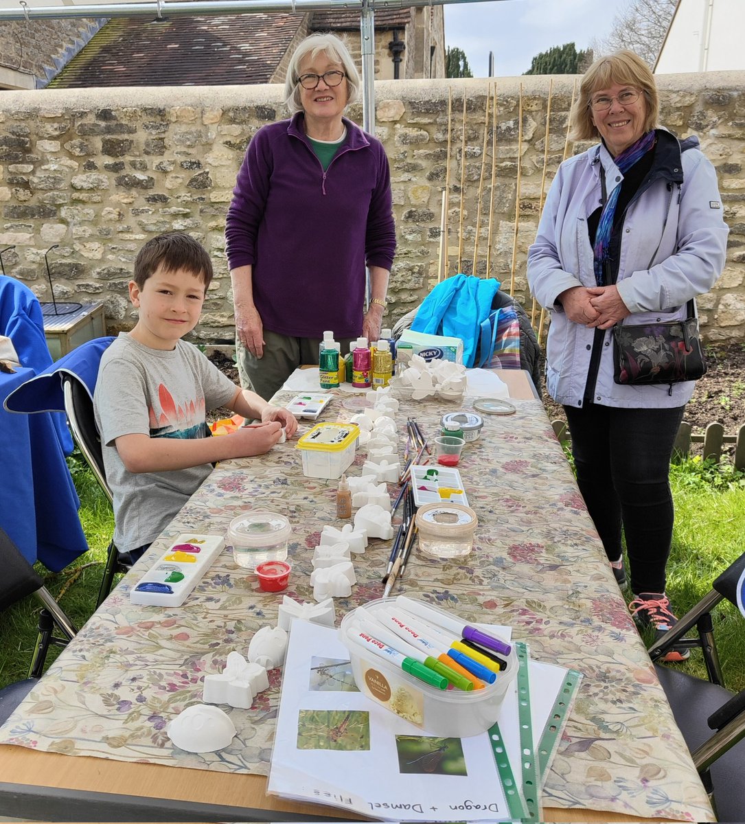 Eco_Marston's tweet image. 🐞🌿 A huge thank you to Jennie &amp;amp; Gill for their creative insects model-making workshop at #EarthDay2023! By using natural materials like sticks &amp;amp; reusable wool, you inspired us all to think more sustainably while having fun. Keep fostering eco-friendly creativity🎨 #InsectModels