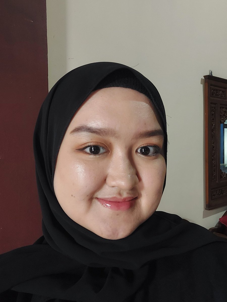 raniyatea's tweet image. GRWM💅
My daily make up💐

#makeuplooks #makeup #everydaymakeup #GRWM #getreadywithme