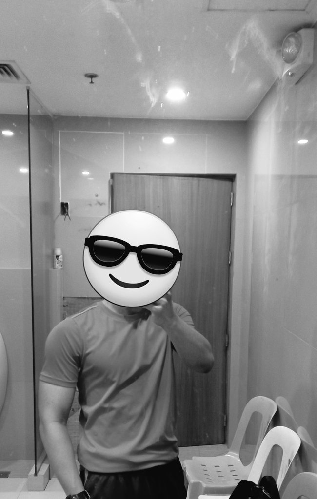 Ernest_2O2O's tweet photo. When I was diagnosed on 2020, I weighed only 50 kg, with a CD4 count of less than 20. And now, I weigh 65kg, healthy BMI and CD4 count, pursuing a career I am passionate about and greatful to be given a second shot at life. 

Does it get better? Yes. Yes it does. https://t.co/SDOYy9qqIm