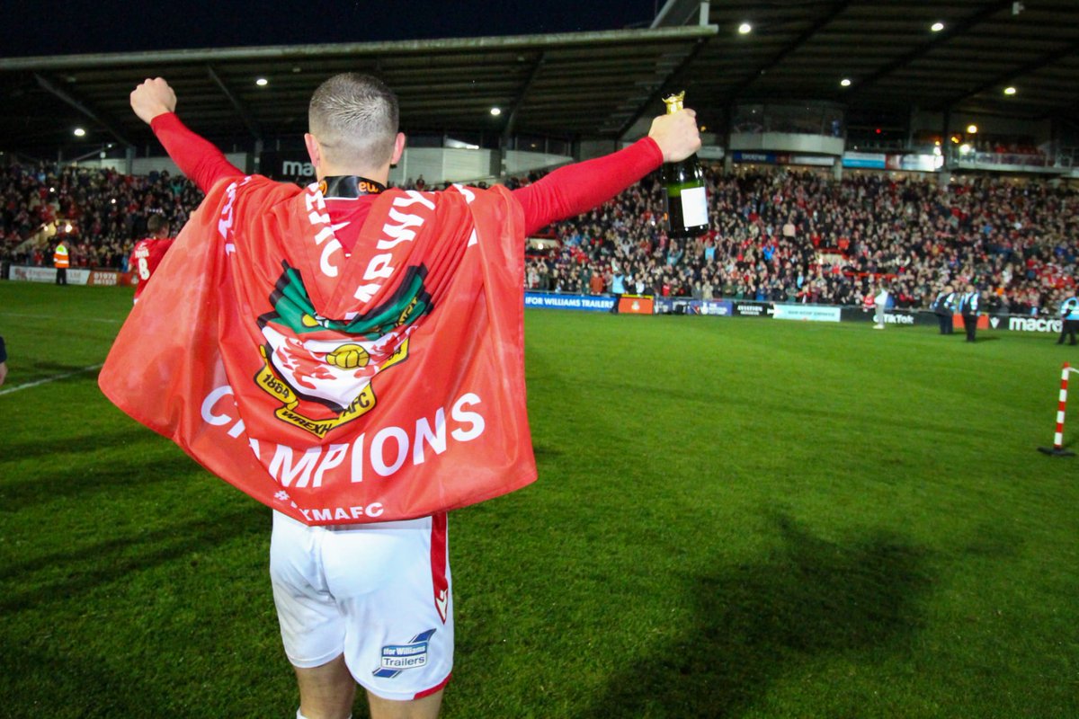 Wrexham_AFC's tweet photo. Bore da, pawb! ❤️

🔴⚪ #WxmAFC https://t.co/79kFjcklAt