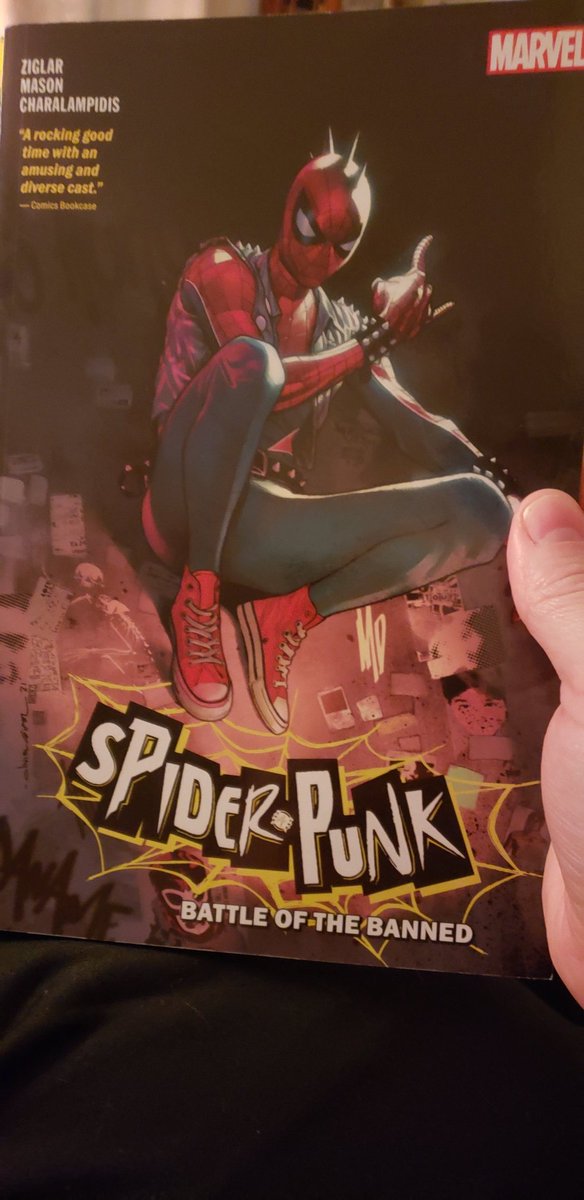 MattHardingArt's tweet photo. Last book of the night is technically a re-read now that I have the trade, but my brain is tired from 14 hours of straight reading and relaxing. Today was a good day #AttackTheStack April edition is done, and I did it for you. https://t.co/xNz8wlRSpS