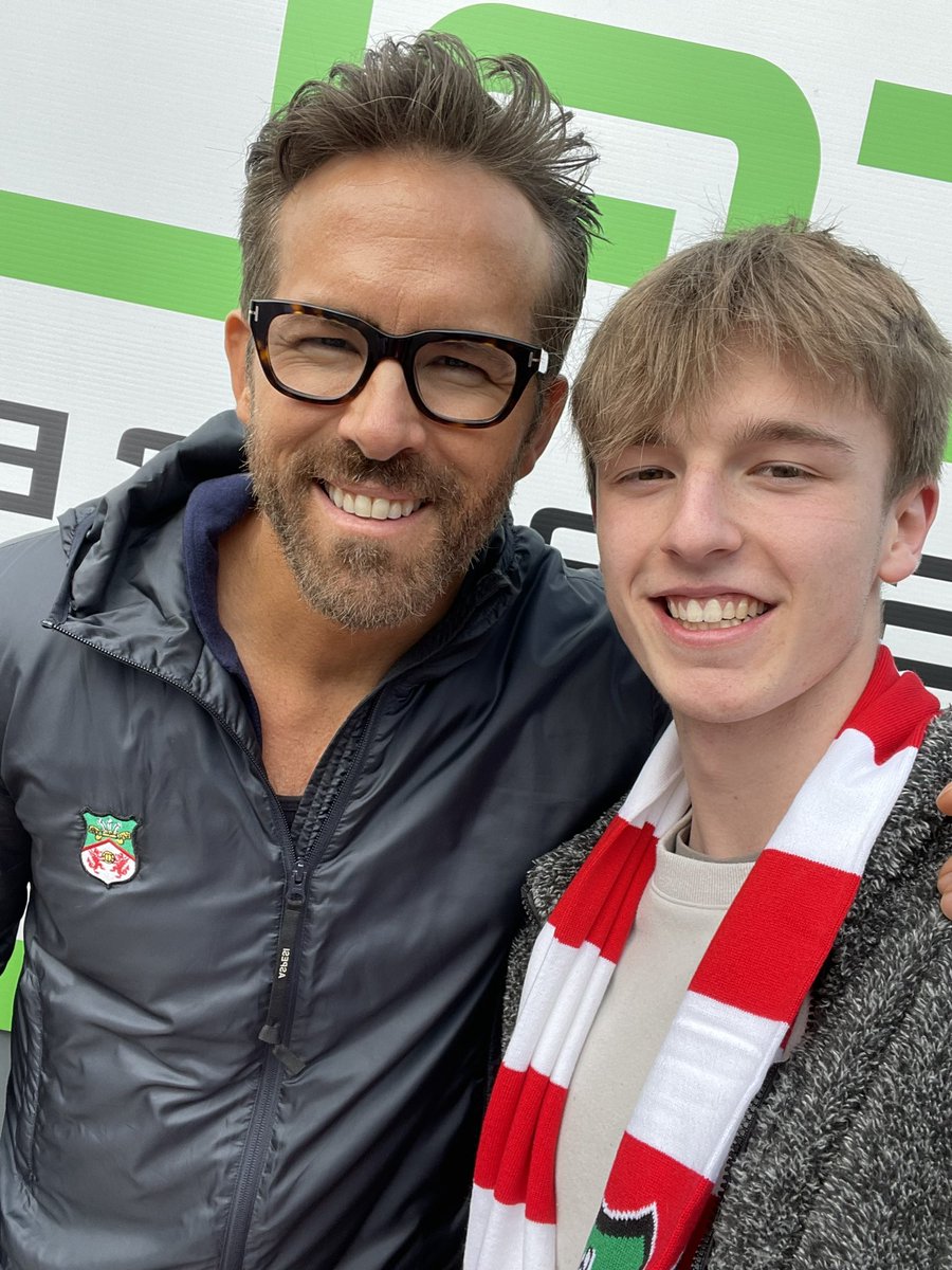 samfear_'s tweet photo. What a day…

Not only seeing Wrexham’s huge, huge win but meeting THE @VancityReynolds who is the nicest guy ever!! Thank you so much Ryan, my dad is one happy man and so are we. Thank you to bucket list wishes for making this happen!!

@GillibrandPeter 
@Wrexham_AFC https://t.co/xAmt2lTvGo