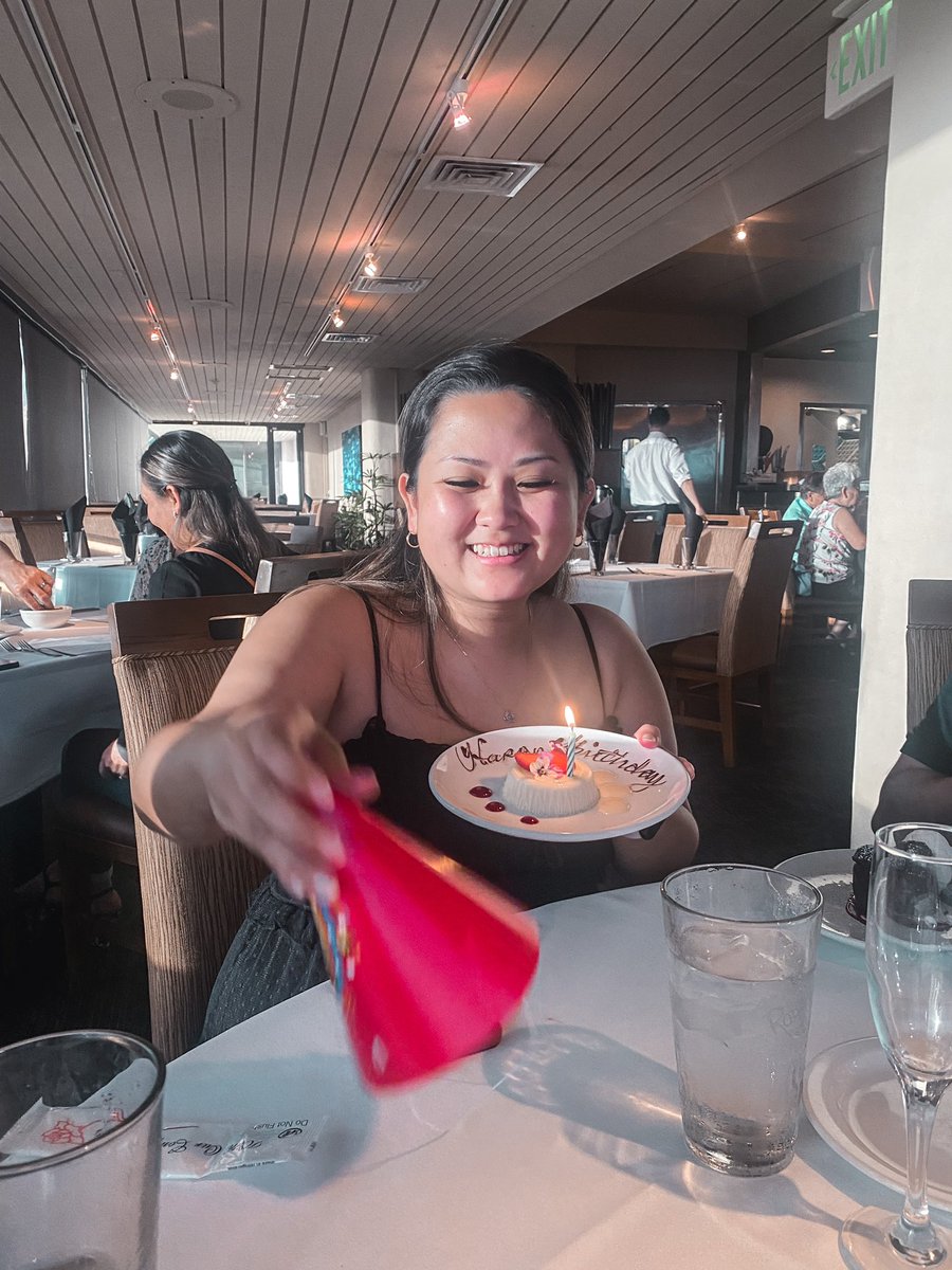 Owlsaur's tweet photo. posting a day late but, happy birthday to me 🥳
#HeresTo25 #BirthdayGirl #TwitchStreamer #SmallYouTuber #SupportSmallStreamers #GamerGirl #GirlsWhoGame #TwitchGirl https://t.co/1tskSUgs1A