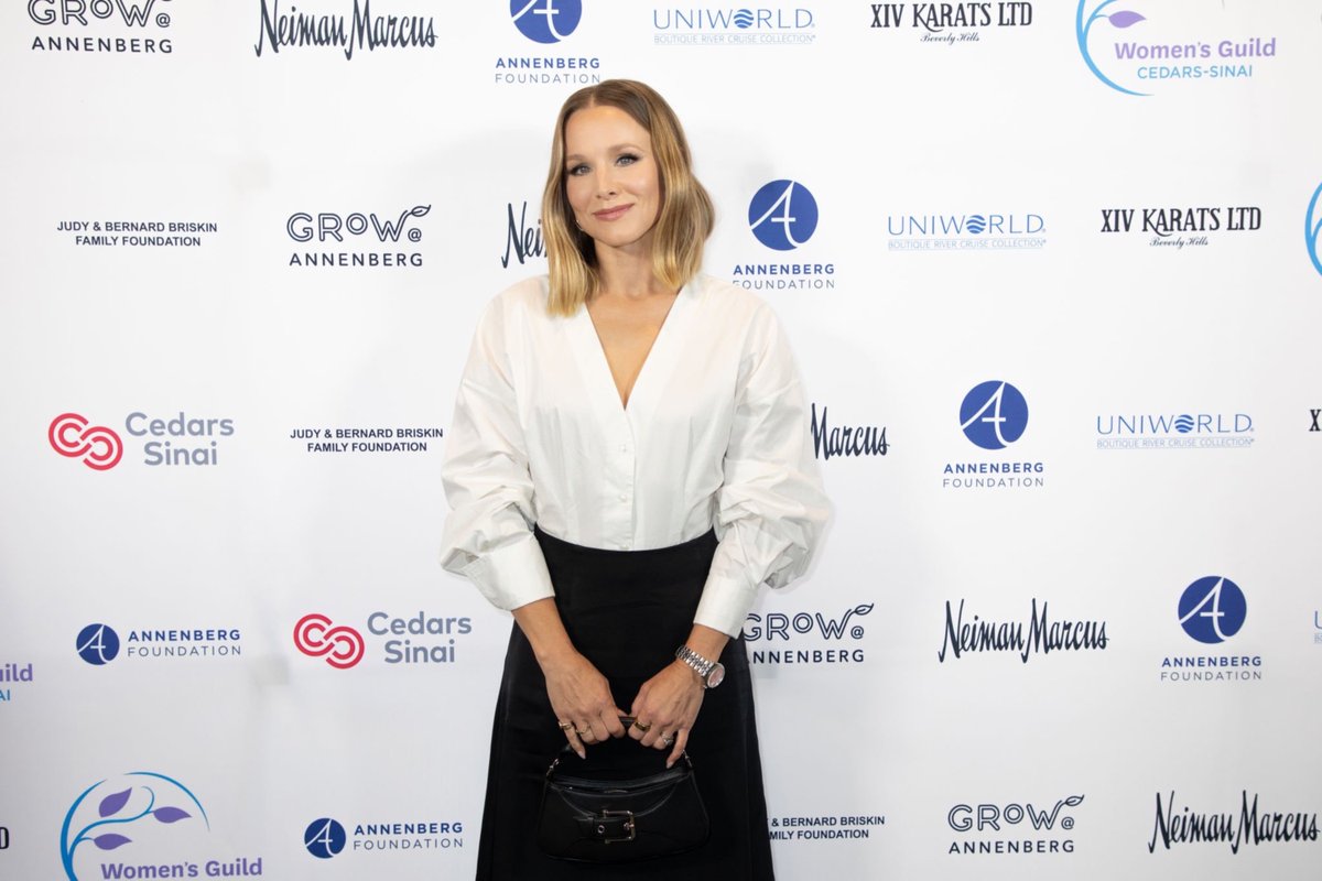 Kristen_Bellorg's tweet photo. Photos: Kristen bell attends The Women's Guild Cedars-Sinai Spring Luncheon And Fashion Show https://t.co/SXtUnYNno5 #KristenBell https://t.co/O6CgXrIQmc