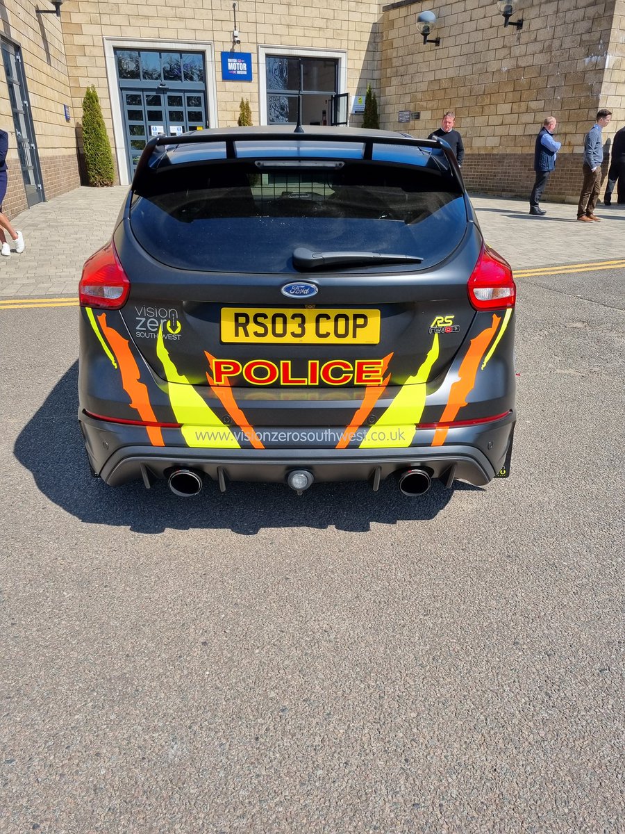 Great couple of days out of the office this week at "Women's voices in Fleet" AFP course and met some amazing women to share and learn new skills. Also came across this beauty parked outside 😍 👌