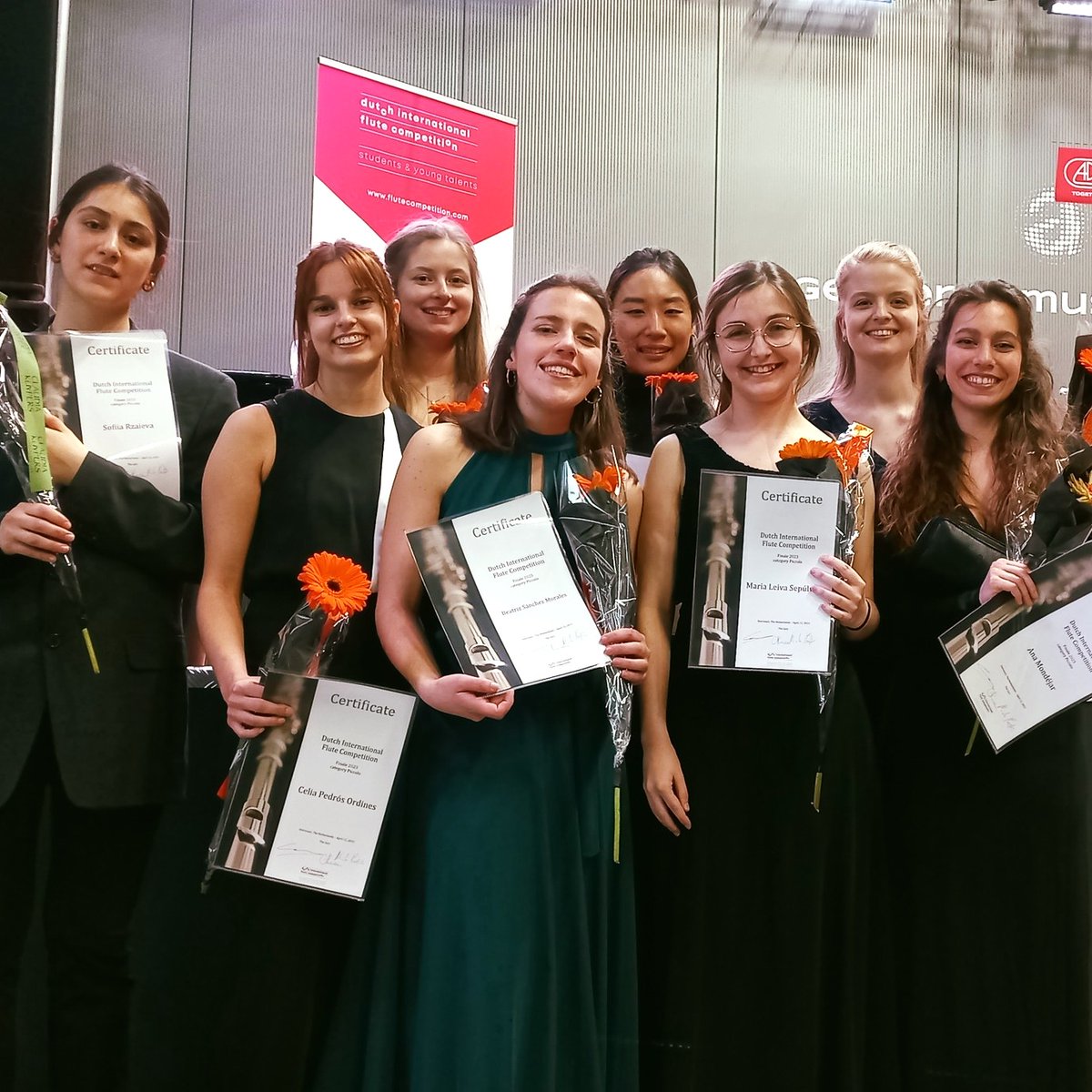 Congrats to the winners of the Dutch International #Piccolo #Competition  2023:
1st prize: Ana Mondéjar Amat (Spain)
2nd prize: Erica Tuik-Vogel (The Netherlands)
3rd prize: Elizabeth Salerno (United States)
#flute #dwarsfluit #talent #students #musician #classicalmusicians