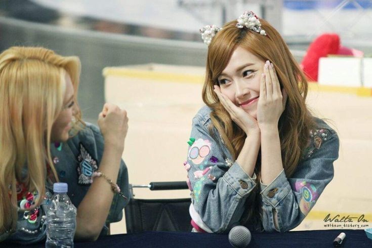 ♡ hyoyeon &amp; jessica thread (requested)