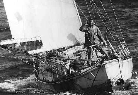GoldenGlobeHQ's tweet photo. On April 22nd 1969 Sir Robin Knox-Johnston sailed into Falmouth at the end of his epic adventure &amp; world first solo non stop circumnavigation in the Sunday Times Golden Globe! His courage and skill has ever since inspired millions and it continues today! 
https://t.co/2S8GtkWDiM https://t.co/PEeyuonbP5