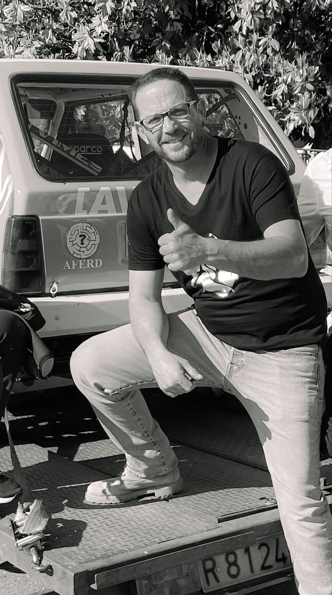 carrera1rallye's tweet photo. Los rallyes eran tu vida y los rallyes te la quitaron. Un abrazo allá donde estés. Siempre piloto, siempre AMIGO. https://t.co/ZOZbcdbAlL