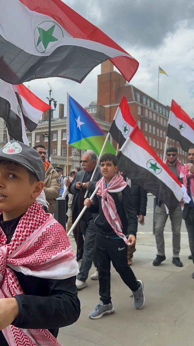 kabi_sadegh's tweet photo. On the occasion of the 98th year of the military occupation of #AlAhwaz by the terrorist state #Iran, dozens of Ahwazis demonstrated in Great Britain,condemned the genocide of innocent people and unequivocally demanded that the Iranian occupying forces leave their territory
#ACFH https://t.co/NAfLelb1G9