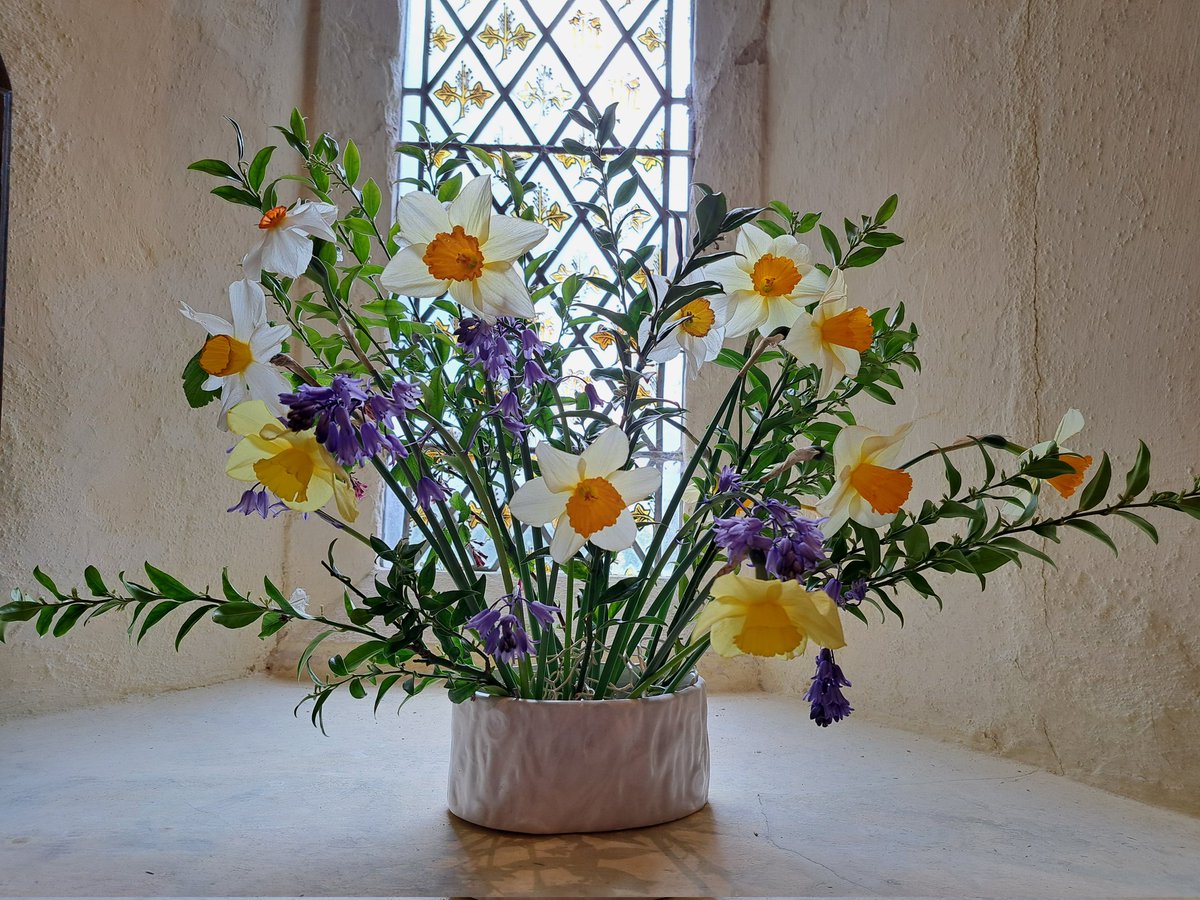 CurateDurrant's tweet photo. Ever grateful for faithful Churchwardens, especially those who pray so beautifully with me before services
#FocalGovernance #SharedMinistry https://t.co/ozigXXKdlY