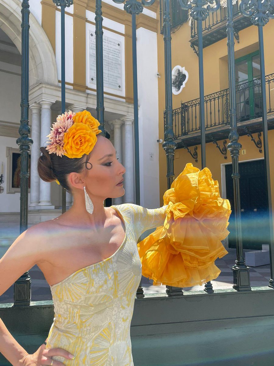 Ya tengo a mi Anabel Dueñas en la feria de Sevilla, con uno de mis nuevos diseños, ¿Queréis verlo entero? #JosePerea #Sevilla #Flamenca #FeriadeAbril #FeriadeSevilla