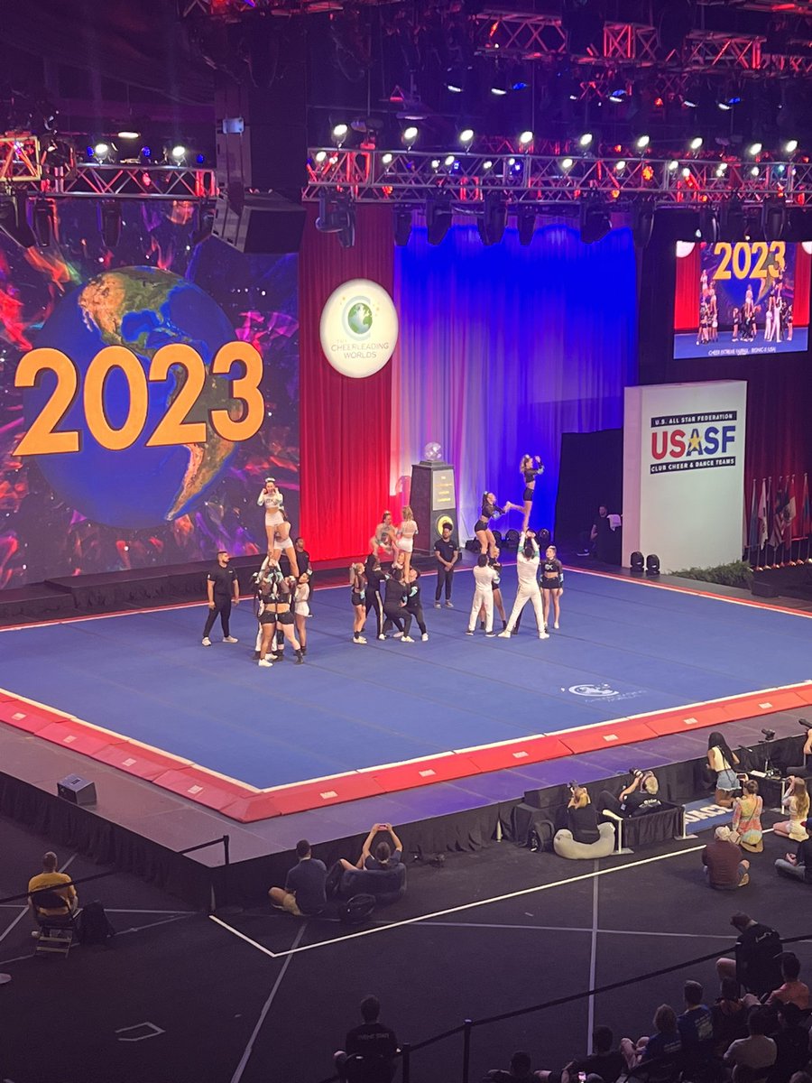 calitglc's tweet photo. can anyone explain to me why this team has different unis like i cant tell if there’s a theme and if there is what is it https://t.co/dWuW0oLFAq
