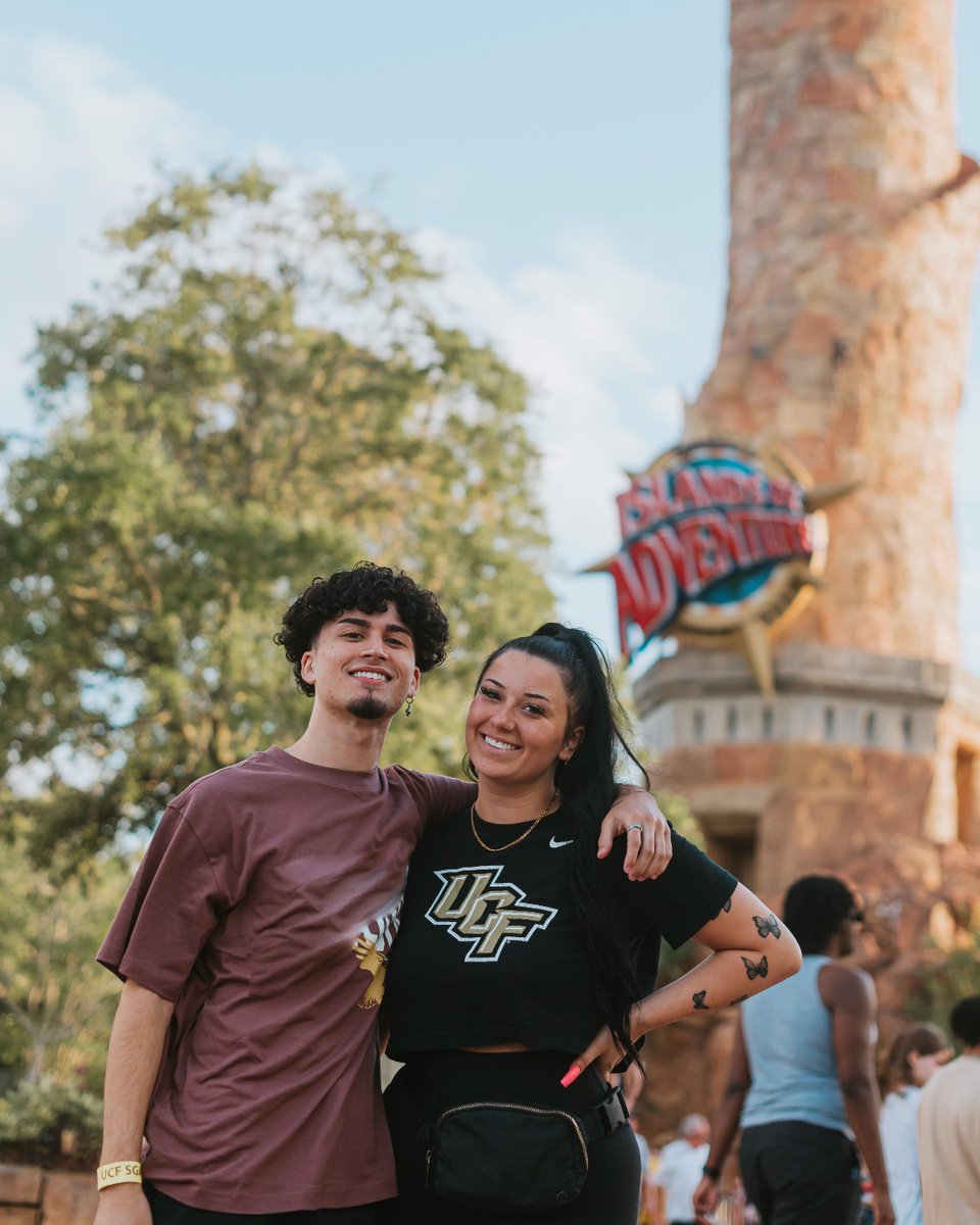 UCF's tweet photo. Who's going to #UniversalKnights tonight?! Tag your bestie below π’π«Ά
And be sure to tag us in your posts for the chance to be featured β¨πΈ https://t.co/s4Xx3zgzLH