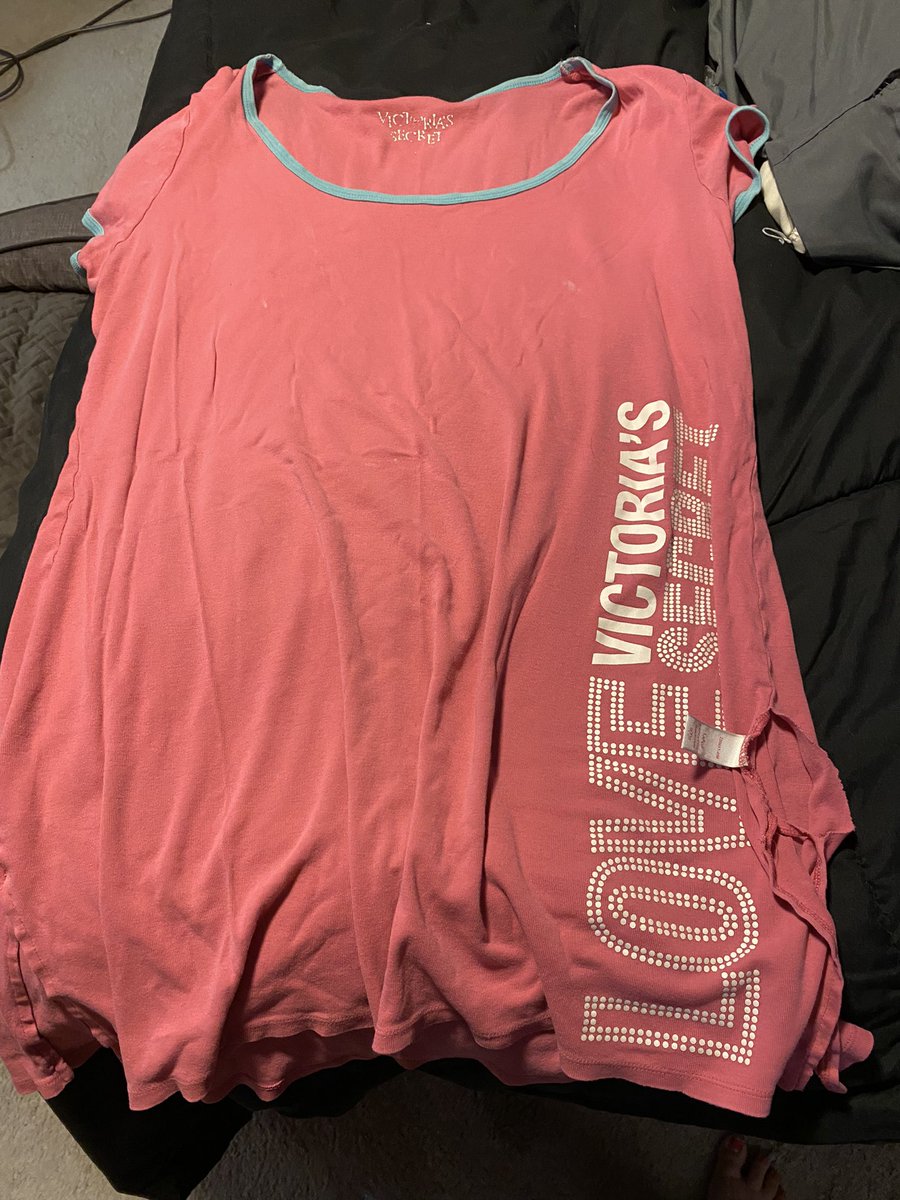melkirk77's tweet photo. @VictoriasSecret I have had these PJ’s for probably close to 20 years!! Holes all over, stains. Time to part with them. I ❤️ them. They were my 1st pair of VS PJ’sI bought. They have seen me through me so much in my life. It’s crazy how a pair of PJ’scan mean so much to you #vs https://t.co/R4mvwXd0sV