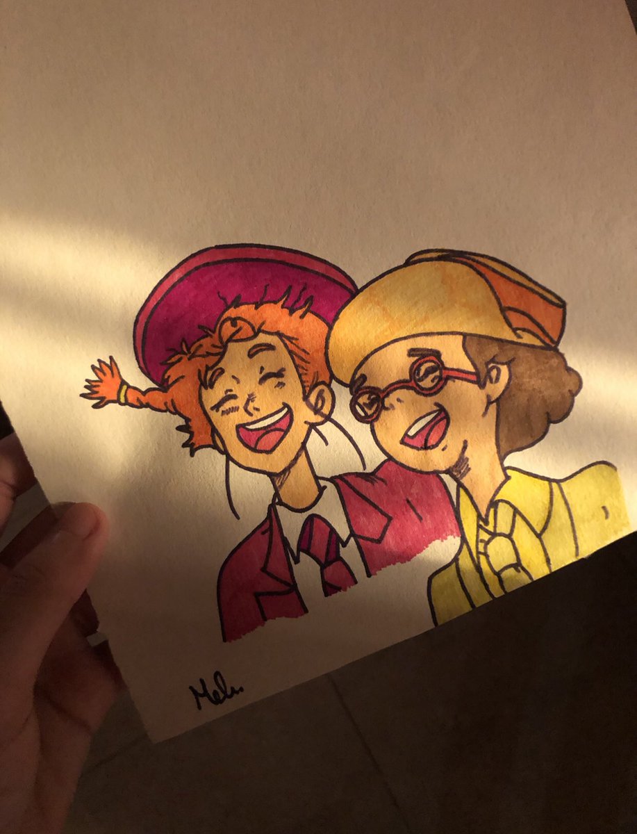 كماءٍ عذبْ
غسلتي داخلي الظمآن 
أُنسًا
كُنتِ قُدسًا
في علاها السربْ
عُرسًا
بعد تلكَ الحربْ

أضحكتِ الدموع
فأمطرتْ كُلّ الربوع
أيا شموع
أنتِ كُلّ الصحبْ
هذا ما أرى عن كثبْ

علّ الكرب
يذبُل 
سوف يذبلُ 
سوف يحيا من بطون الأرض
 ذاك العشبْ

#مريم_الروشدية 

#صاحب_الظل_الطويل
#رسمتي