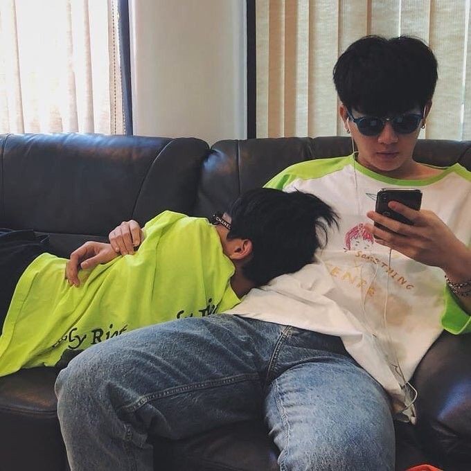 daisytumcial's tweet photo. Sim, Gun ama seu Papii 💚 a thread https://t.co/5MJoWNTnDG