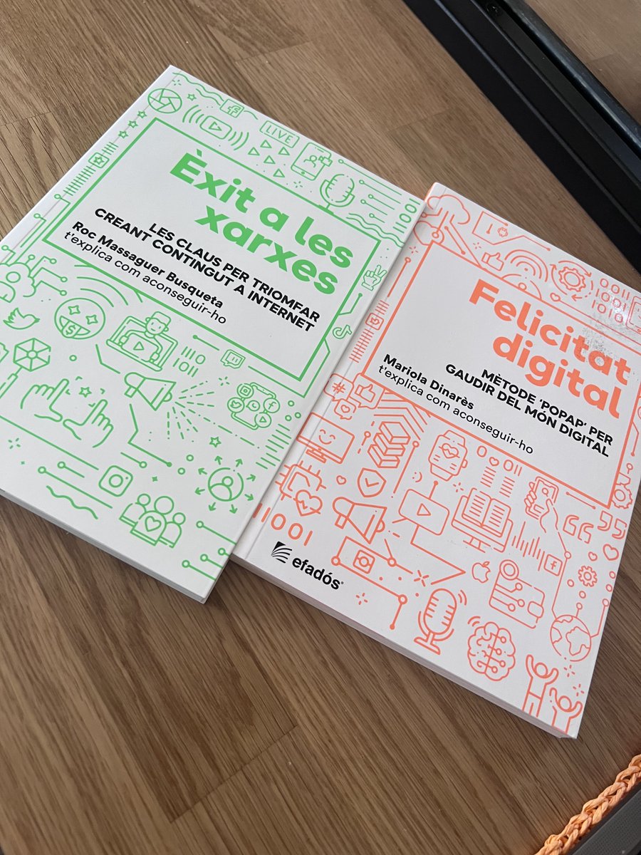 HolaMariola's tweet image. Aquest any no és novetat i no firmo però continua a les llibreries #FelicitatDigital i el segon volum de la col·lecció "Èxit a les xarxes", les claus per triomfar creant contingut a internet.