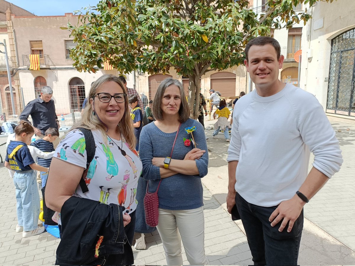 EsquerraCanonja's tweet photo. Hem gaudit molt de les activitats fetes en aquesta diada de #SantJordi2023 , que ha coincidit també amb els 50 anys de la Festa del #Batibull . Felicitats al AEiG #BisbeBorràs de #laCanonja per aquesta gran tasca educativa dintre de l'escoltisme. Per molts anys!
#SantJordi https://t.co/dMkkTOZs57