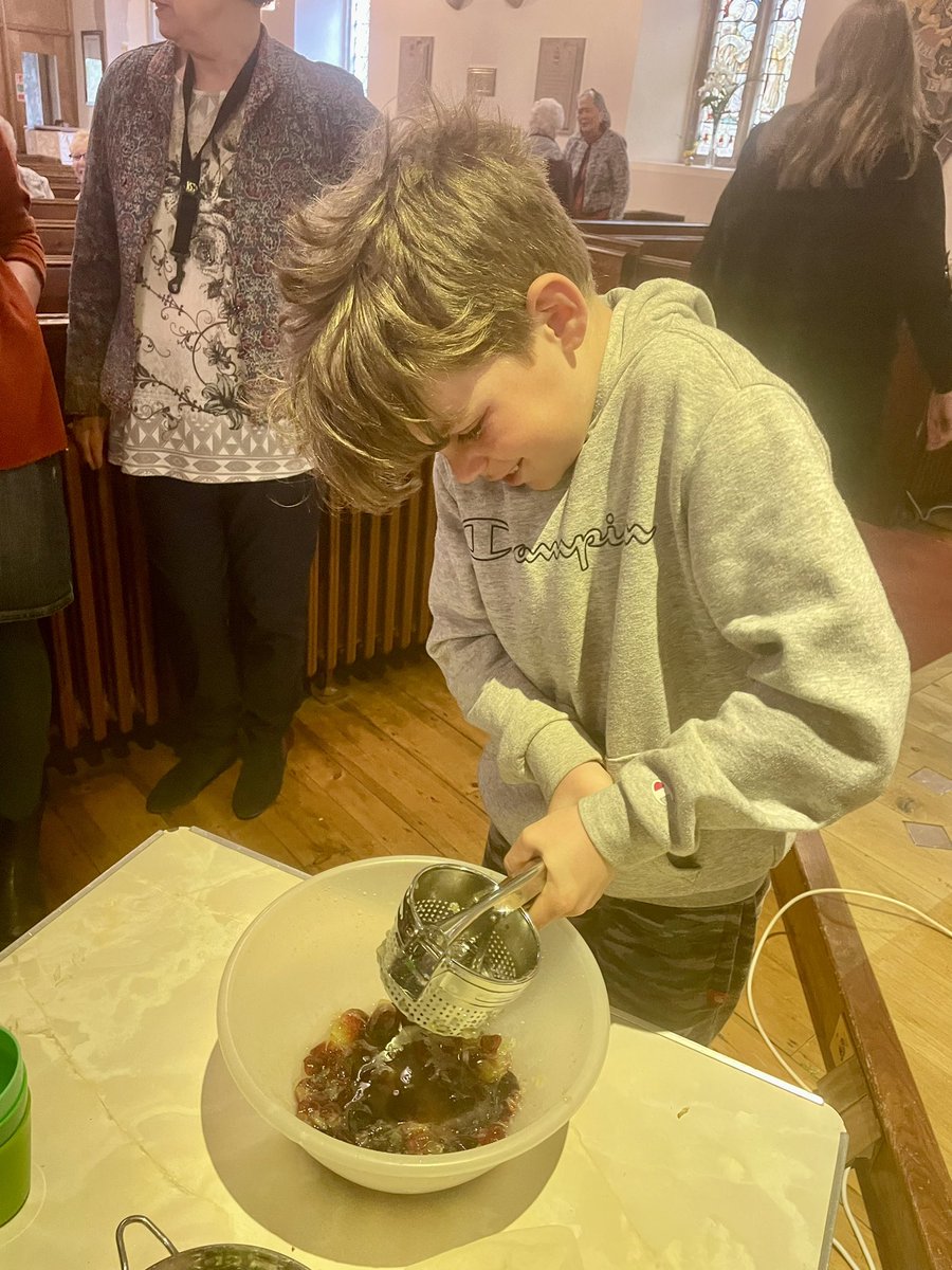 Jemima Lewis (née Thackray) (@jemimacthackray) on Twitter photo Some lovely mural making and grape squeezing at today’s all-age service 🍇 Love my #worthysaints ! <a href="/CofEWinchester/">Diocese of Winchester</a> Some lovely mural making and grape squeezing at today’s all-age service 🍇 Love my #worthysaints ! <a href="/CofEWinchester/">Diocese of Winchester</a>