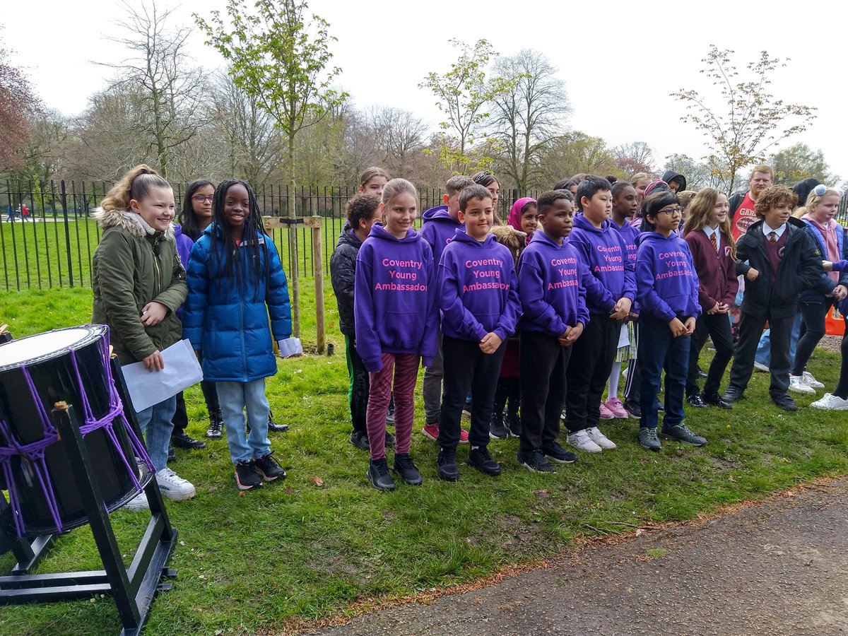 CYAmbassador's tweet photo. Thank you to Young Ambassadors who shared their fabulous poetry in the Japanese Peace Garden. @stivichallps @FinhamPrimary @StokeHeathPS @GoodShepherdCOV @southfieldsPE @TemplarsPrimary @Stjohnscoventry @SJFCoventry @stokeprimary @EmilieLaurenxx @japansocietylon @DaiwaFoundation https://t.co/ABD5ljuDgV