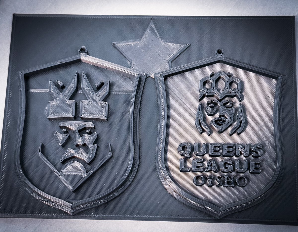 carrito92's tweet photo. Kings y Queens.

Escudos decorativos de las ligas que harán historia.

#KingsLeague #Queensleague 

#3D #3dprint #impresion3D https://t.co/TgEIcdWls9