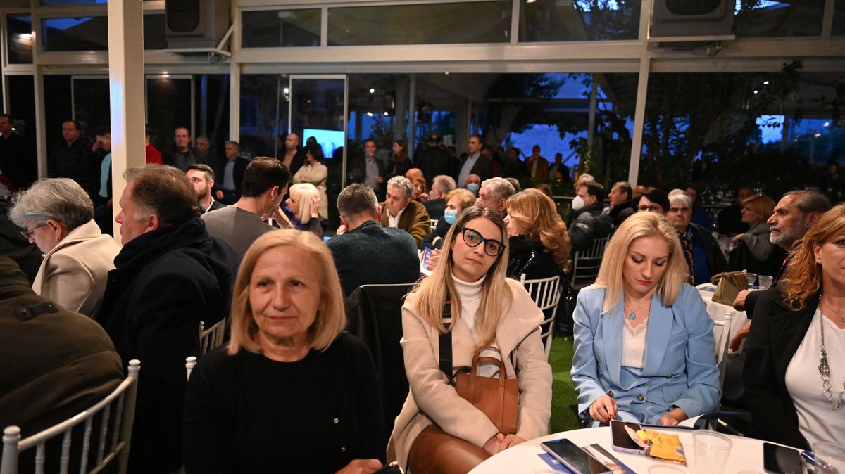vspanakis's tweet photo. 4 εβδομάδες μέχρι να νικήσουμε!
Ξεκινήσαμε….από το Μοσχάτο!
#Βασίλης_Σπανάκης #Βασίλειος_Πέτρος_Σπανάκης #Πάντα_δίπλα_σας #Μαζί_Ξανά #vspanakis #notios_tomeas #nd https://t.co/IfumYgoCXr