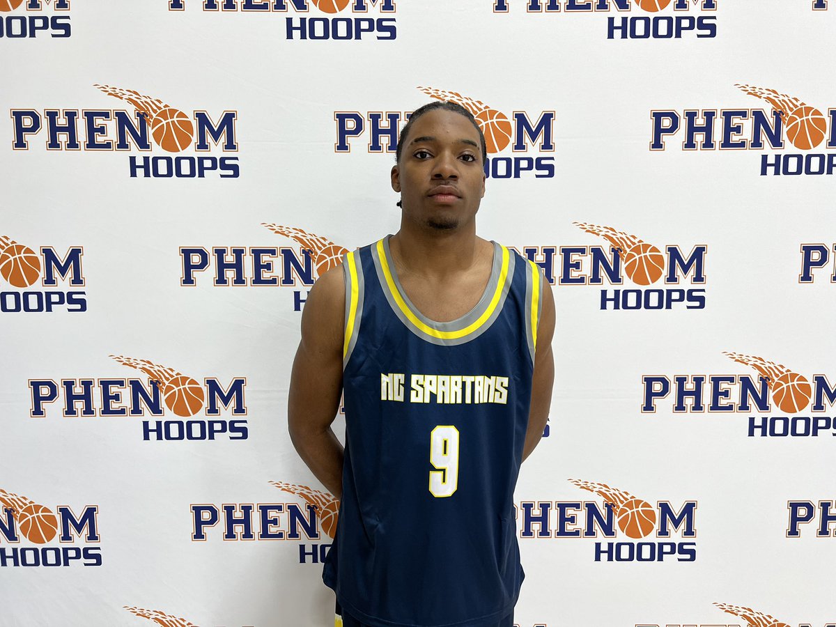 #NCSpartans Bell goes to 3-0 at the <a href="/Phenom_Hoops/">Phenom Hoop Report</a> #PhenomChallenge after defeating Next Level Elite 53-50. 

🟦 <a href="/enzo_g123/">Enzo Geremski</a> 11P
🟦 <a href="/IsaiahRamazani/">Isaiah Ramazani</a> 10P
🟦 <a href="/adam_harvey23/">Adam Harvey</a> 8P
🟦 O. Fernanders 8P

#LikeASpartan