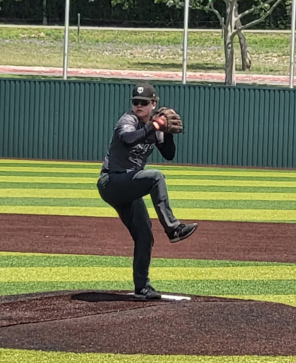 CougarClark's tweet photo. Great team win! 🐾
WP: Luis Gutierrez 
5.0IP, 2H, 3Ks
Luke Garrett @lgarrett0607 
2-3, 
Leo Carden @LeoACarden 
3-4, RBI
Eli Castanon @elicastanon1 
3-3, 3R, 3RBIs
#execution @NISDClark https://t.co/FFBlYZXYS9
